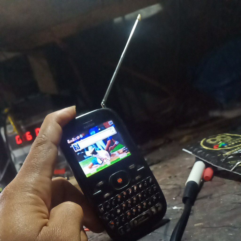 NEXIAN NX-T901 LANGKA HP ADA SINYAL ANTENA TV