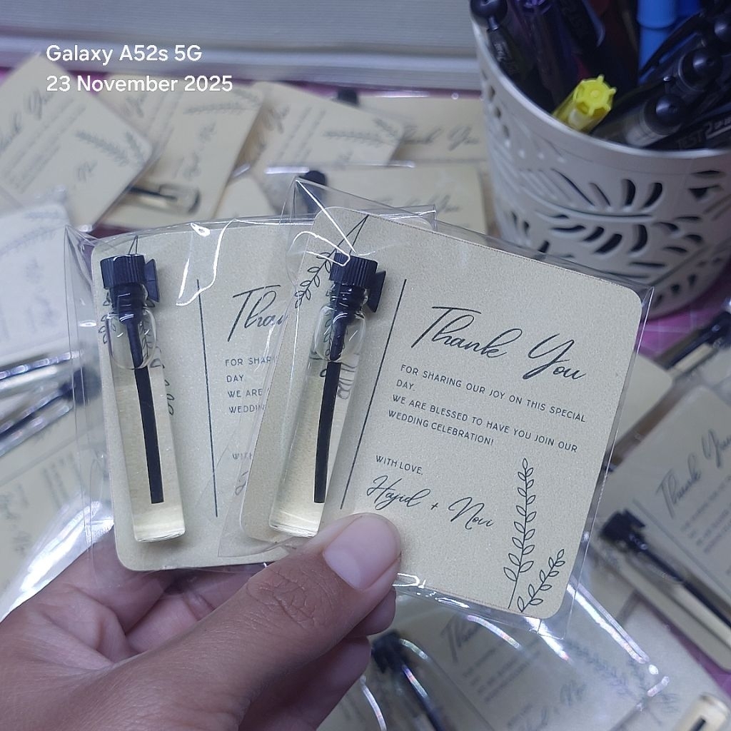 Souvenir Pernikahan Parfum Seribuan Custom