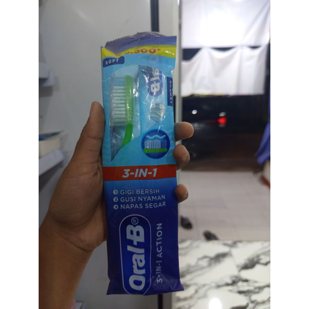 Sikat Gigi Oral-B
