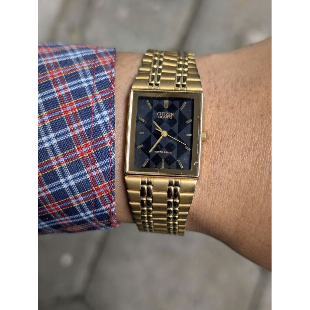 Vintage Citizen CQ Gold Tone Tank model