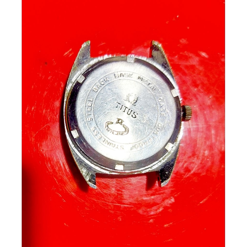 jam tangan jadul Titus
