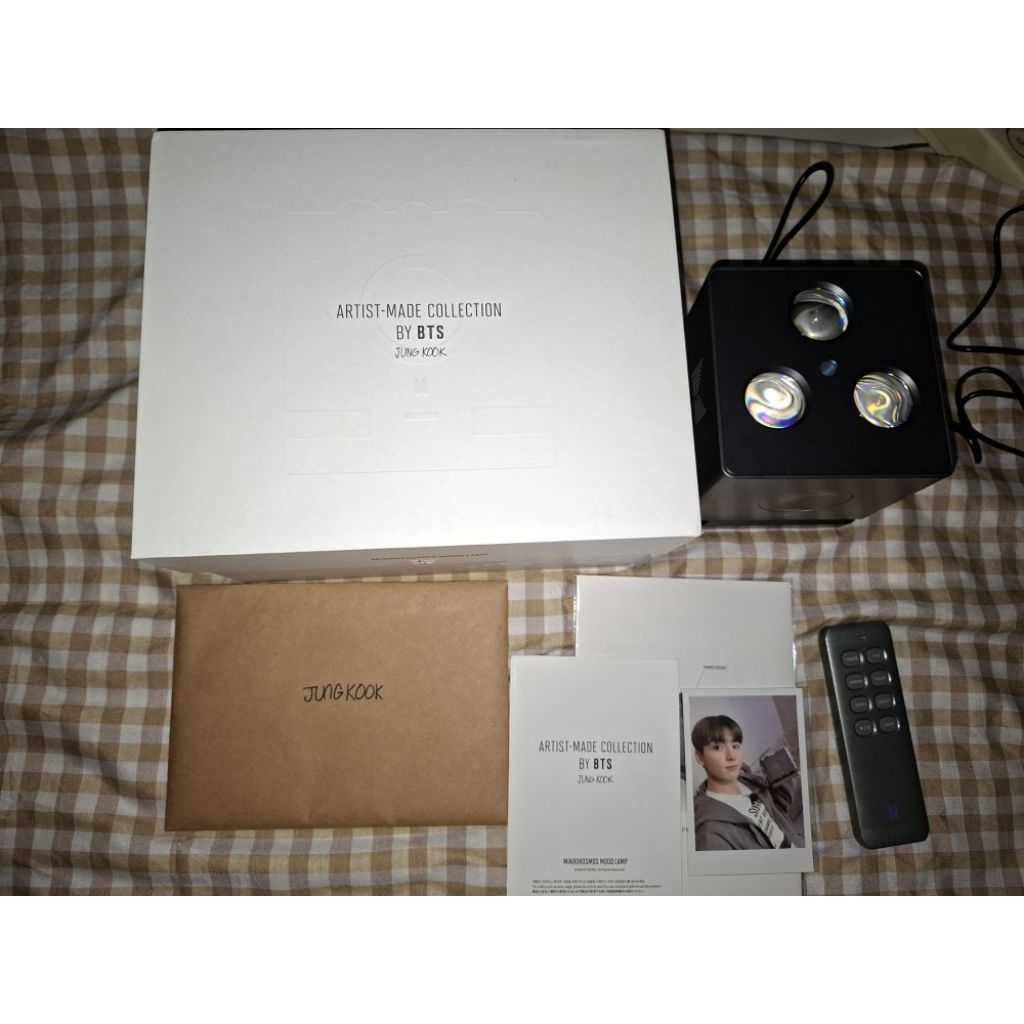 WTS Artist Made Collection by BTS Jungkook Mikrokosmos Mood Lamp