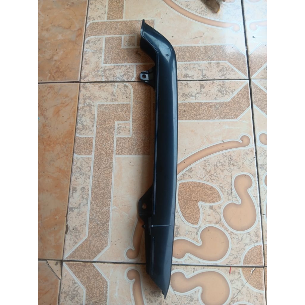 tutup pelindung cover rantai suzuki thunder 125