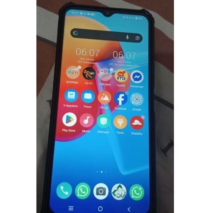 VIVO Y51A RAM 8/128 HP+CHARGER AJA