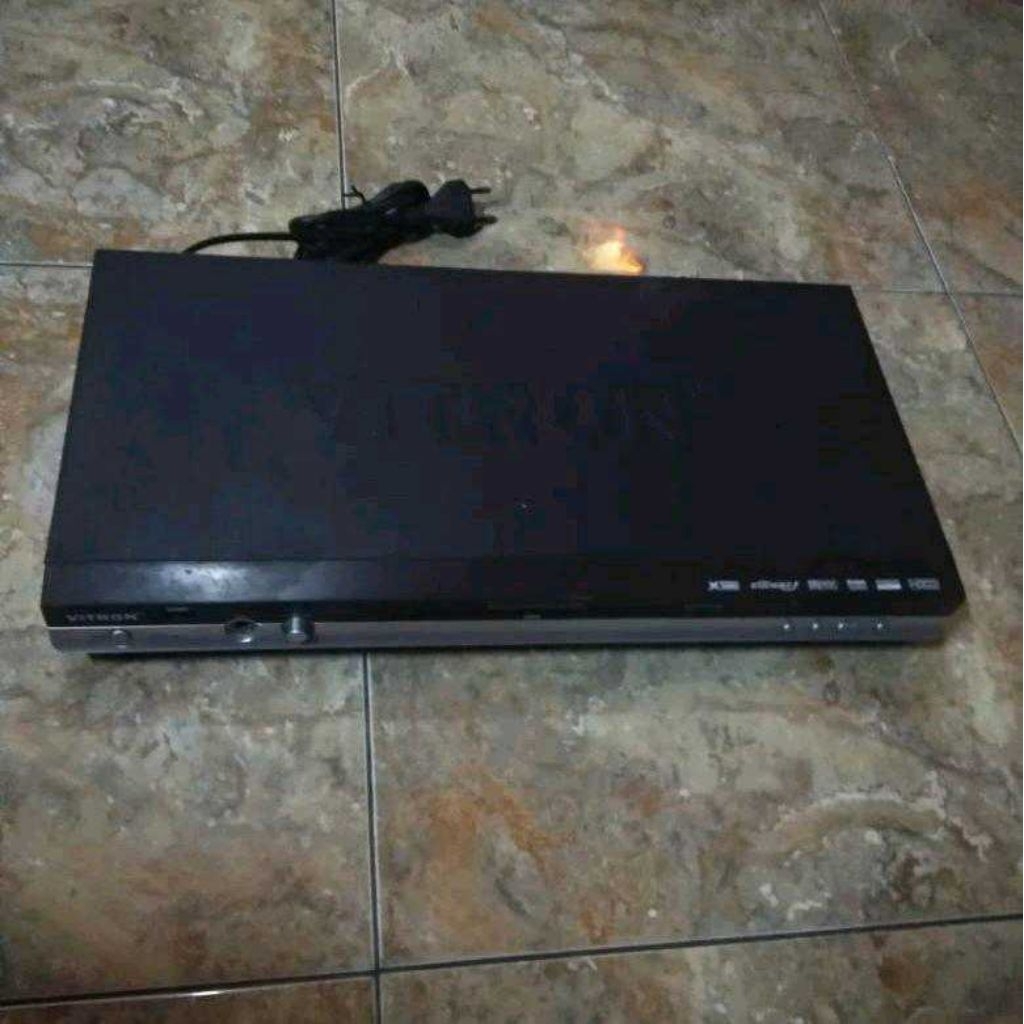 DVD VCD CD PLAYER merk Vitron DVD-685 USB normal mic normal tidak ada remot siap kirim setiap hari b