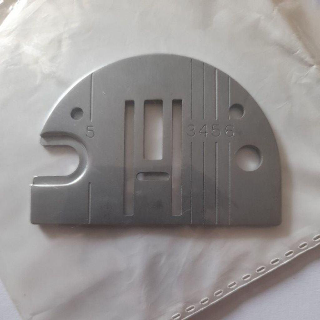 #317398 PIRINGAN - NEEDLE PLATE Mesin Jahit Portable SINGER 974