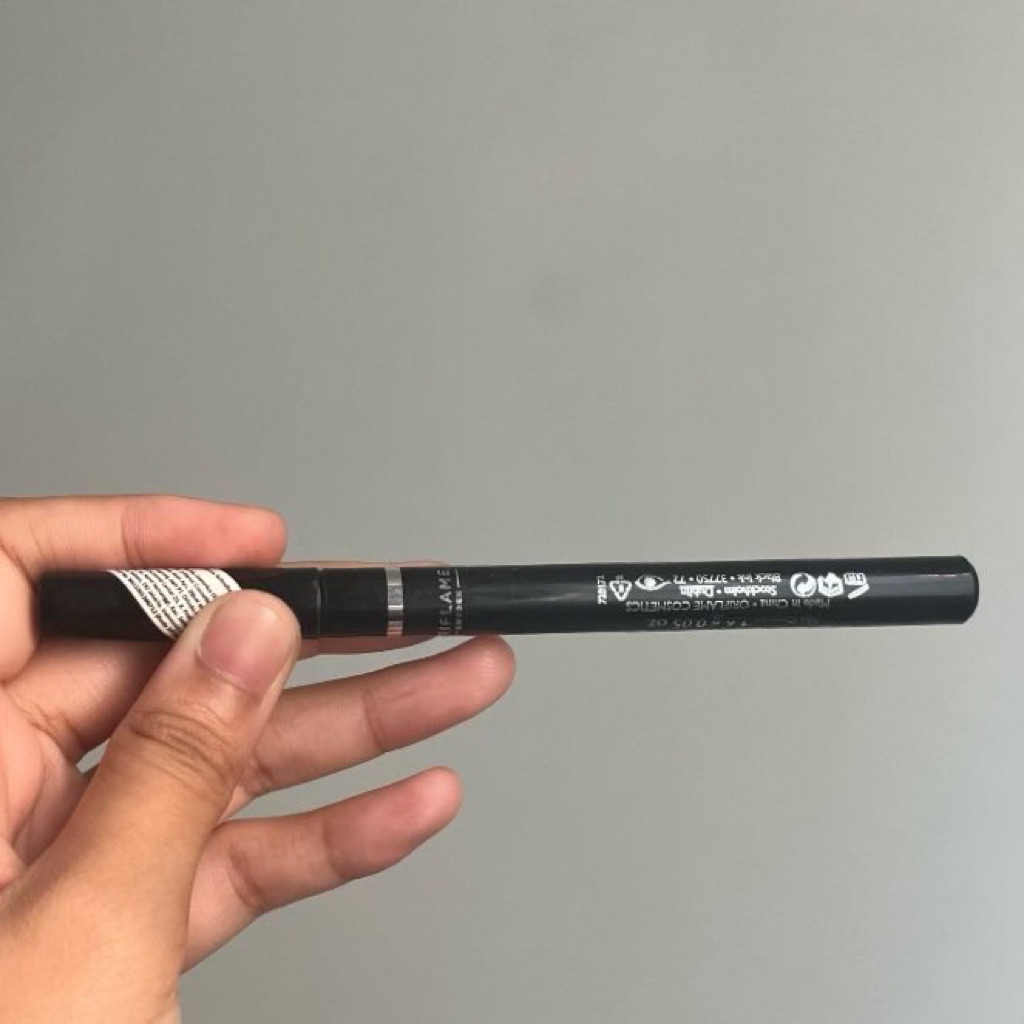 preloved eyeliner oriflame