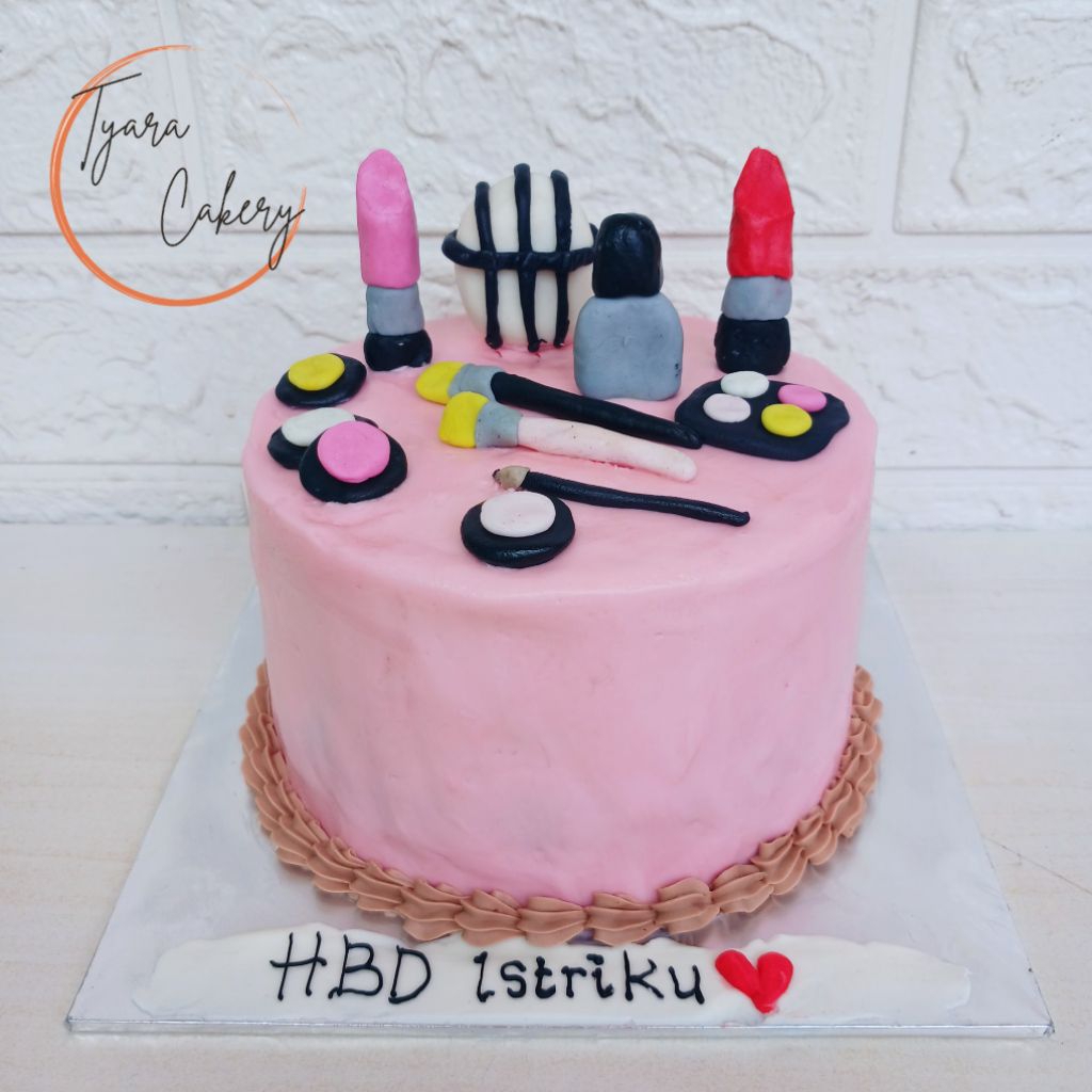 Cake Make Up | Cake Ulang Tahun Cewek | Custom Cake Bandung