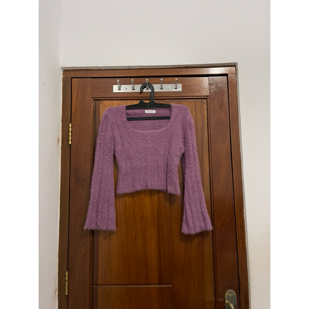 SWEATER CROP KNIT FUR FUZZY CANTIK