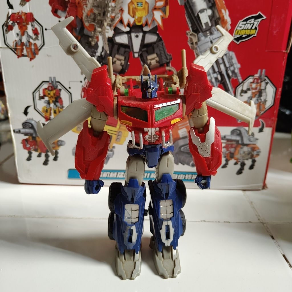 Transformers Optimus Prime Beast Hunter Hasbro