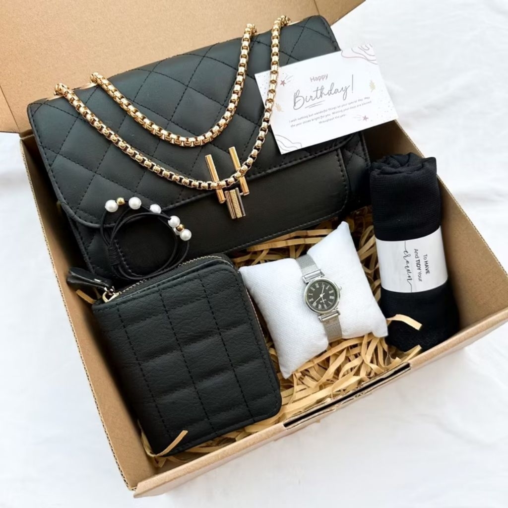 HAMPERS KADO ULANG TAHUN WANITA GIFT BOX TAS HIJAB