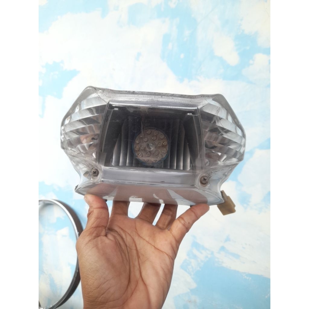 lampu  belakang mio sporty