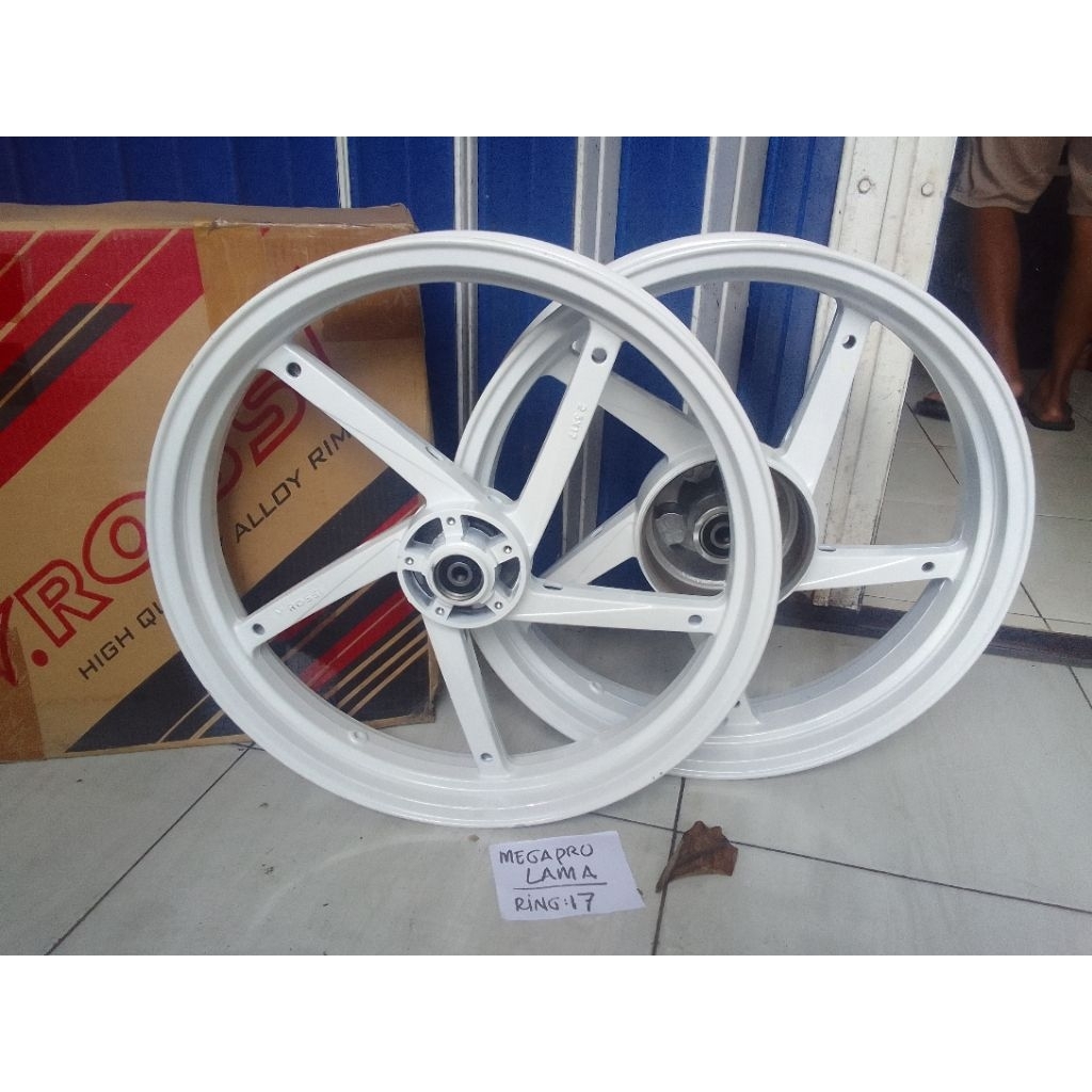 velg bintang velg balok Megapro lama