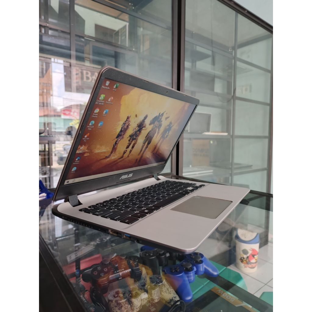 ASUS A407U