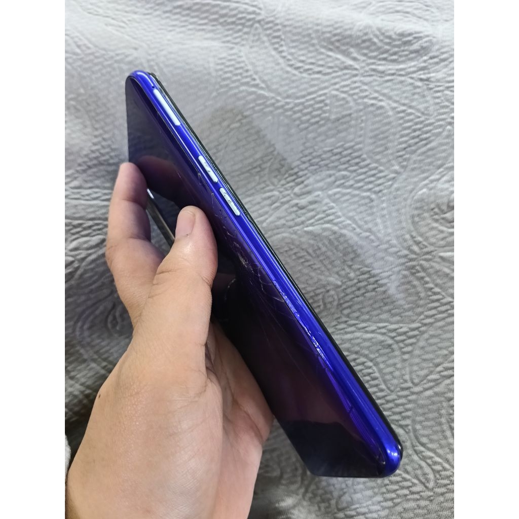 realme xt 4/128gb second minus