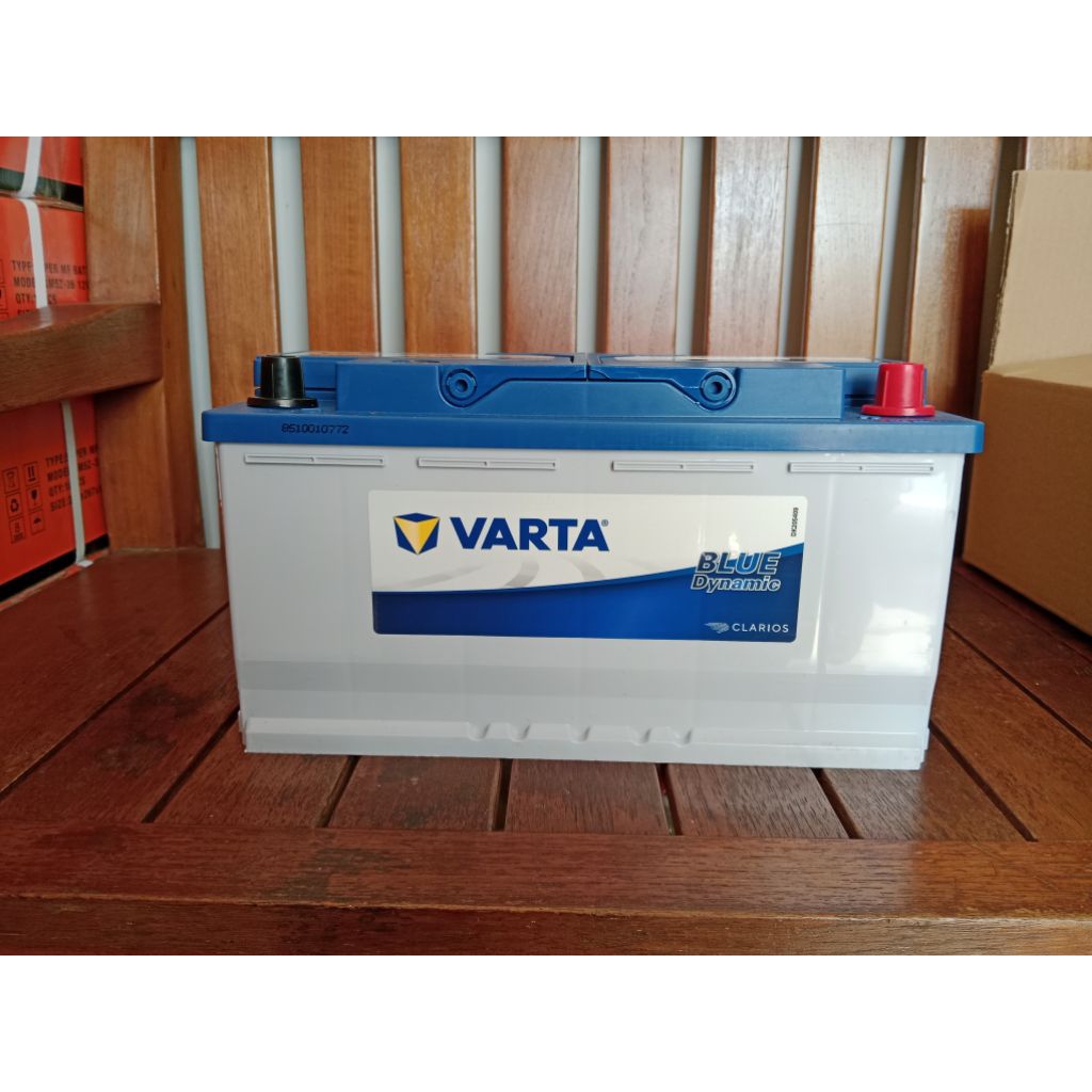 Aki Mobil BMW F30, Mercy, Audi, Volvo VARTA 60044 12V / 100AH AKI KERING 100AH