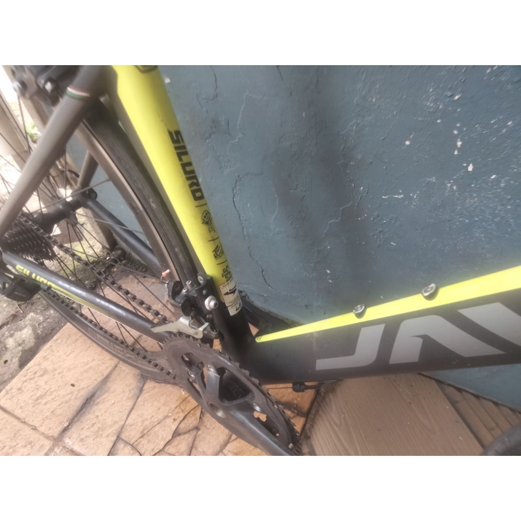 sepeda roadbike Java siluro 2