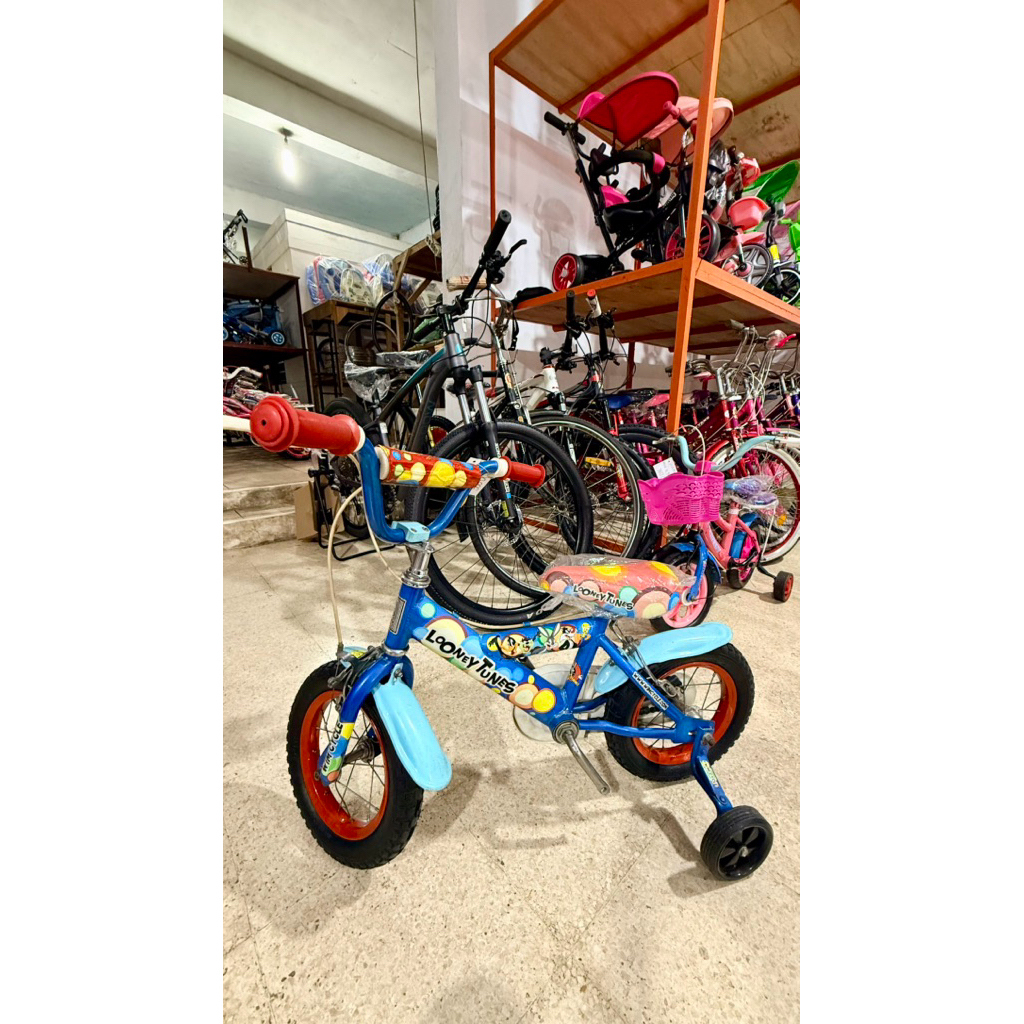 SEPEDA BMX 12” WIMCYCLE LOONEY TUNES [CUCI GUDANG - STOCK LAMA]