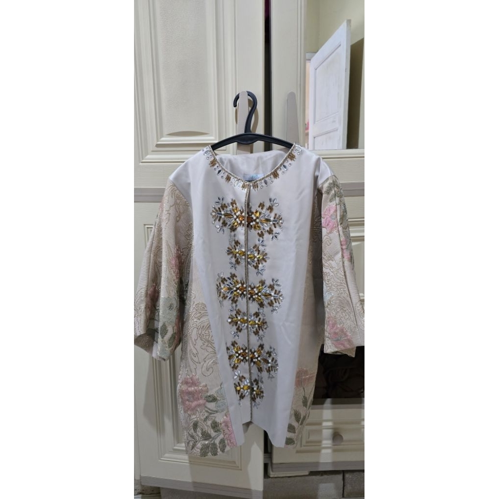 Ava Prologue preloved