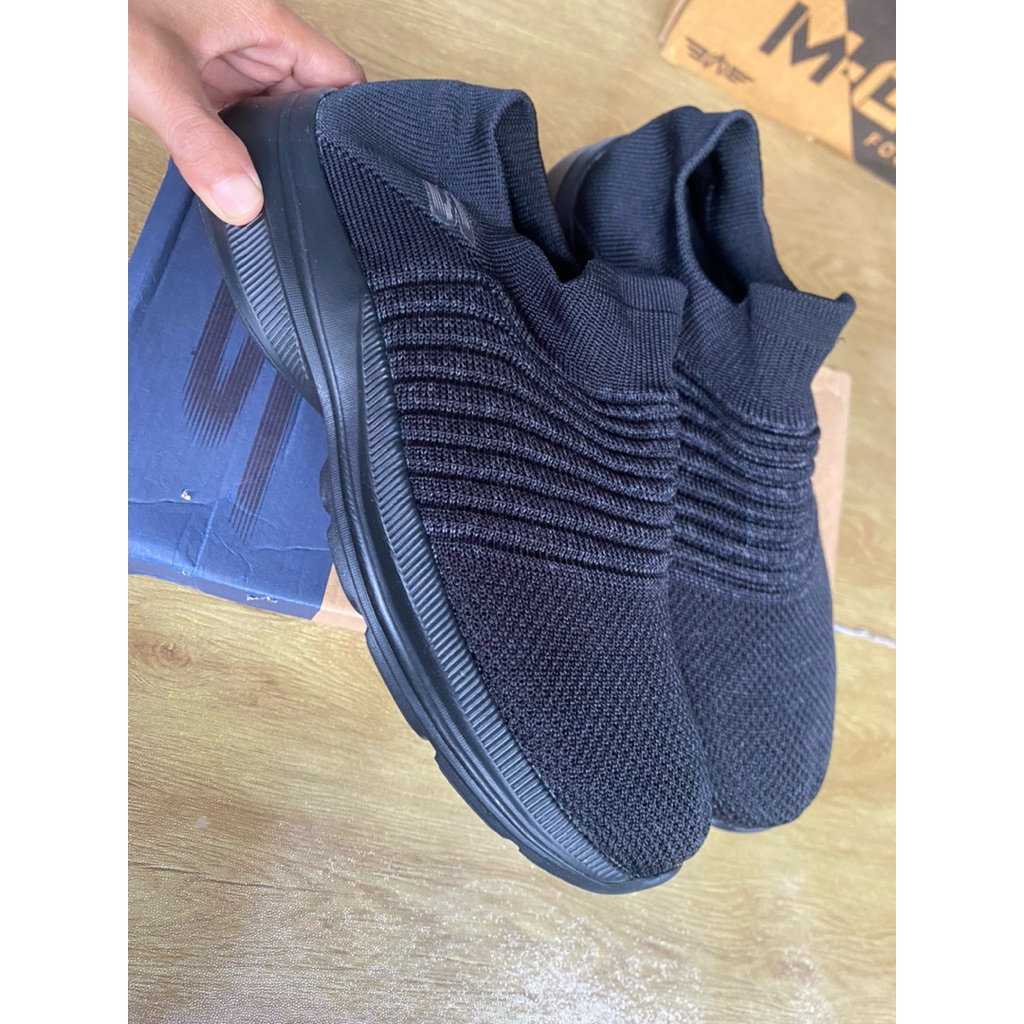 skechers sepatu hitam full size 40