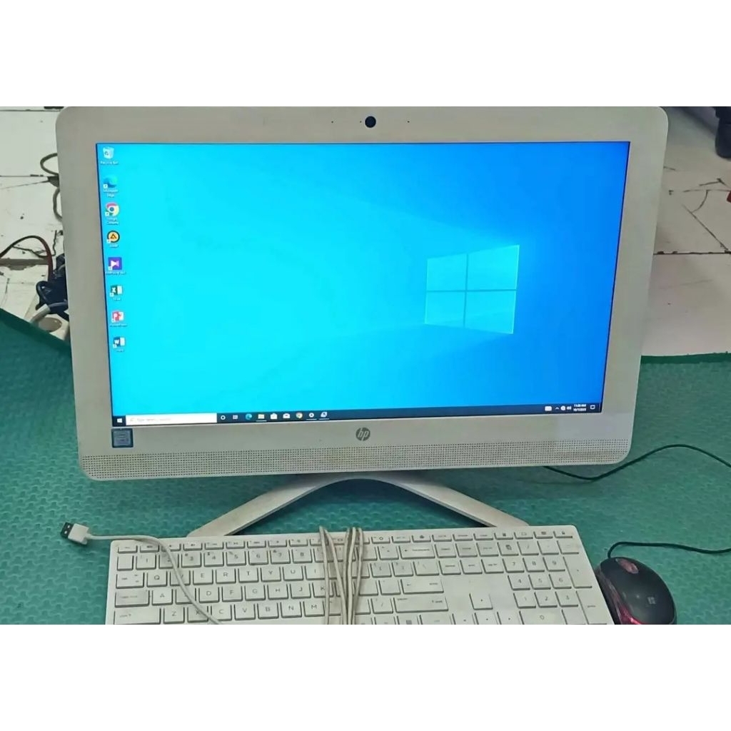 pc all in one HP 20 inc i3 gen 7