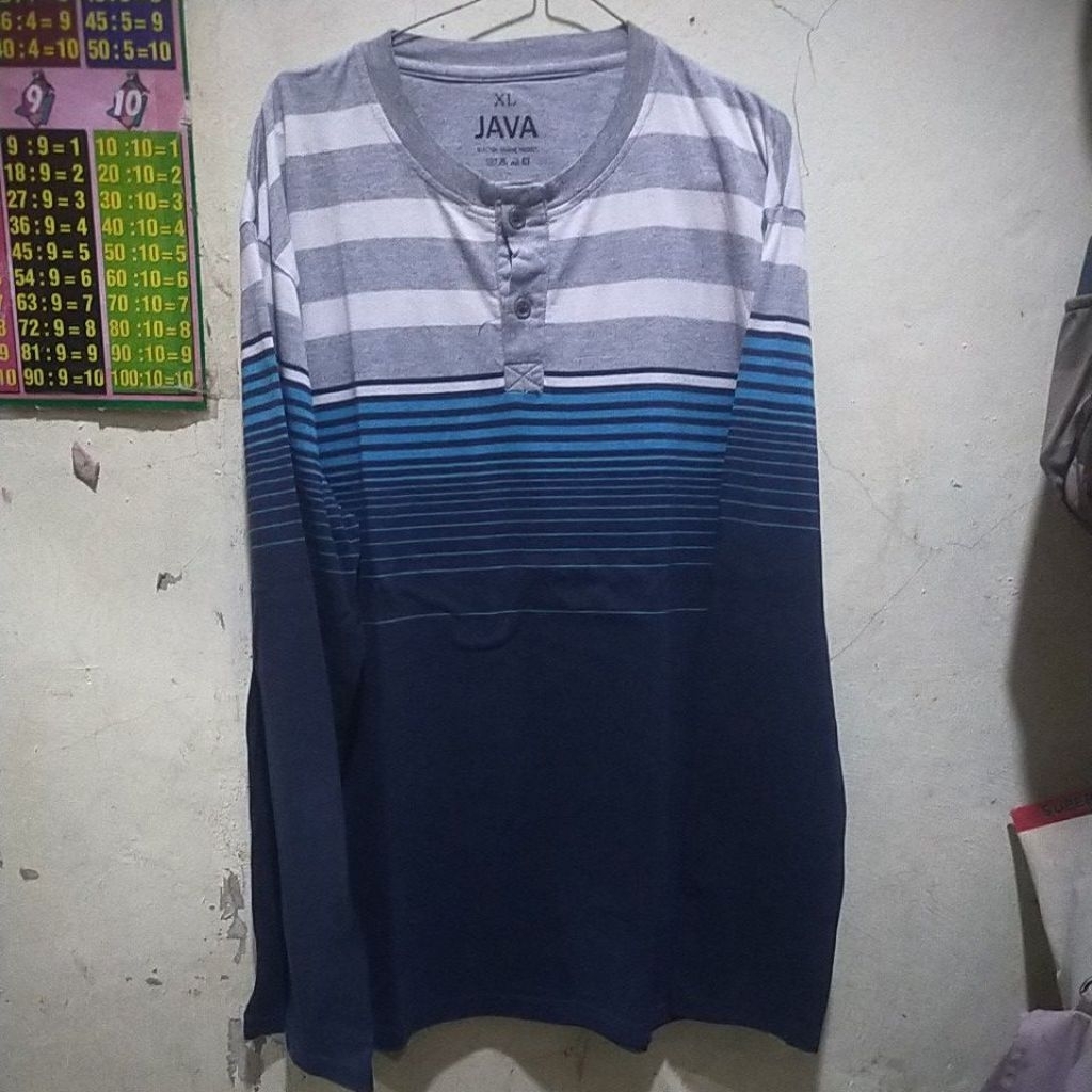 Preloved PL Kaos Pria Lengan Panjang