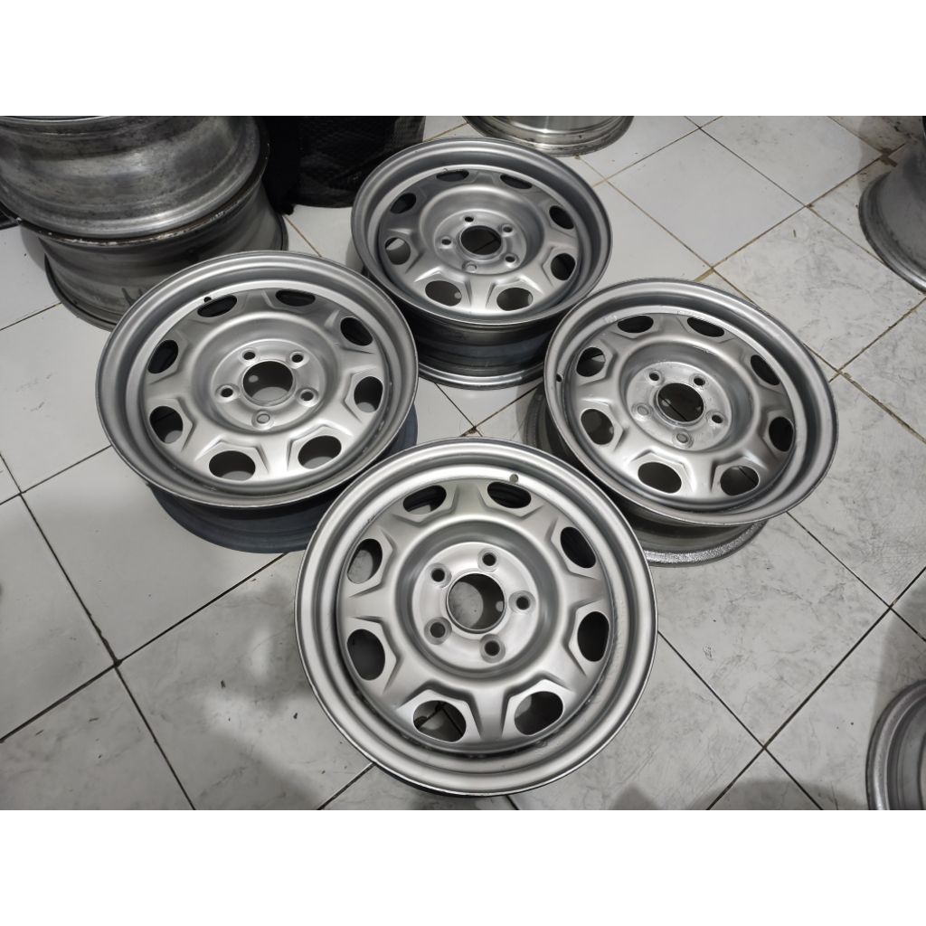 VELG KALENG TARUNA R15 5x114.3 BEKAS