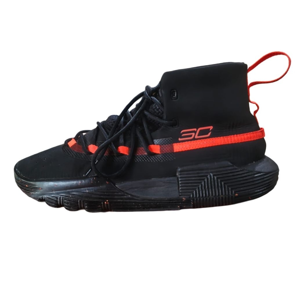 SEPATU SEKEN_UA SC 3ZERO II - 41