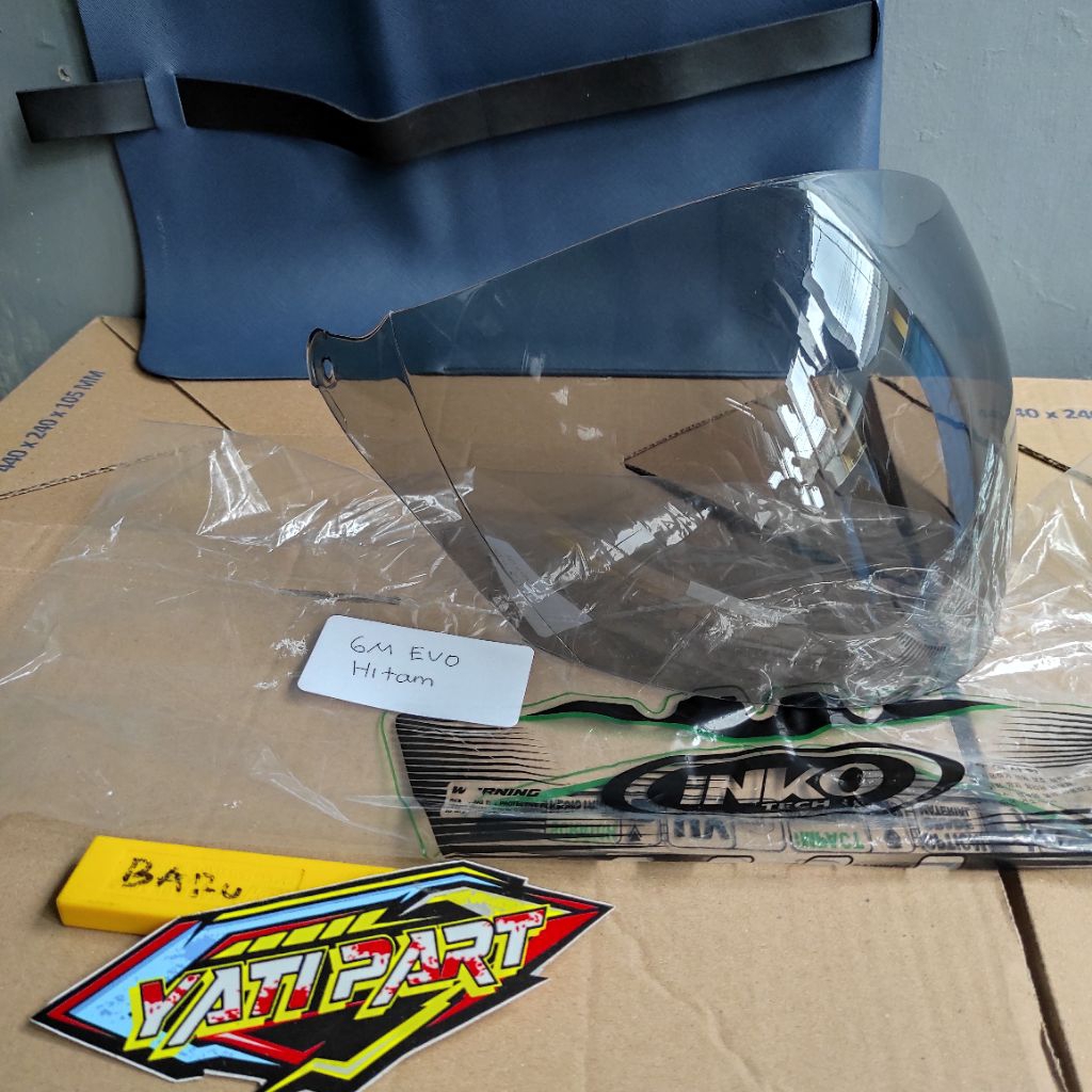Kaca helm GM EVOLUTION GM FIGHTER GM ICON KACA HELM GM CARTOON HITAM SMOKE