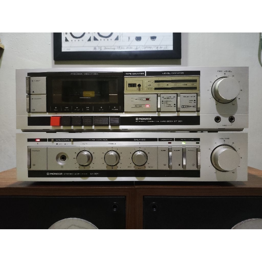 Amplifier Pioneer SA-301 & Tapedeck Pioneer CT-301
