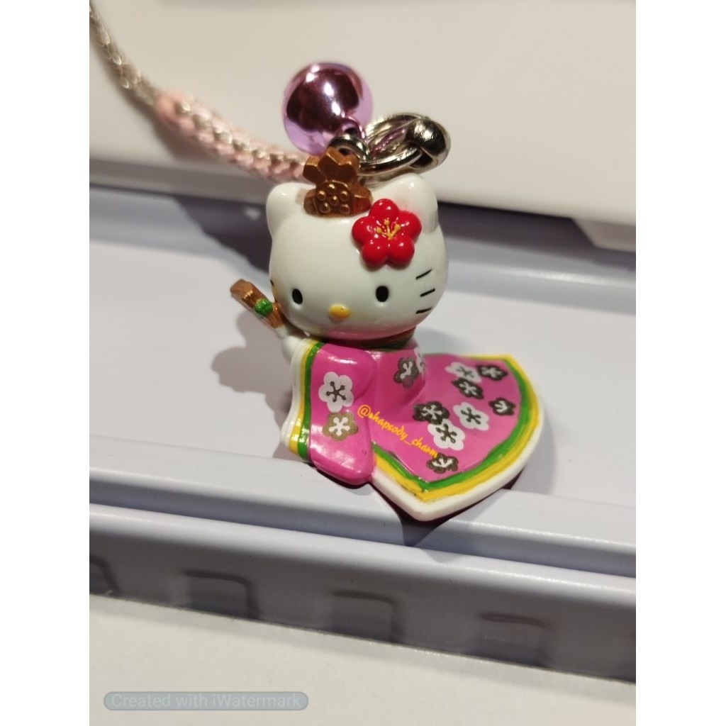 Gotochi Hello Kitty Pink Kimono 2013