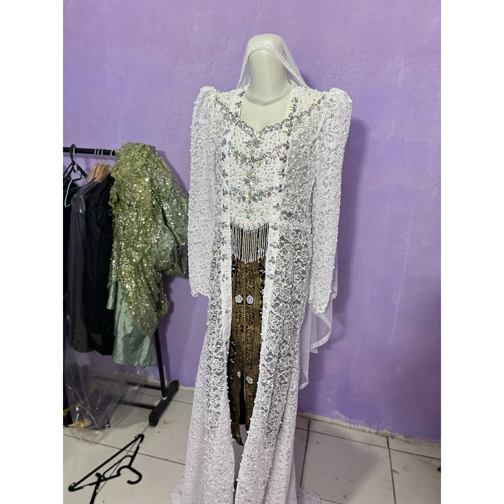 Kebaya pengantin sunda