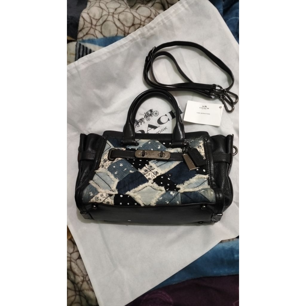 Preloved Coach Swagger denim size 30cm LIKE NEW