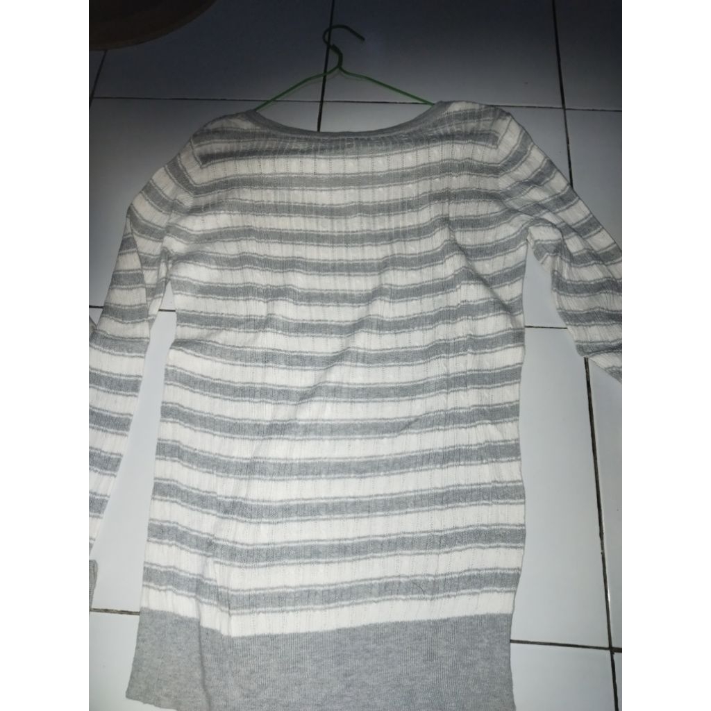 Sweater Wanita GAP