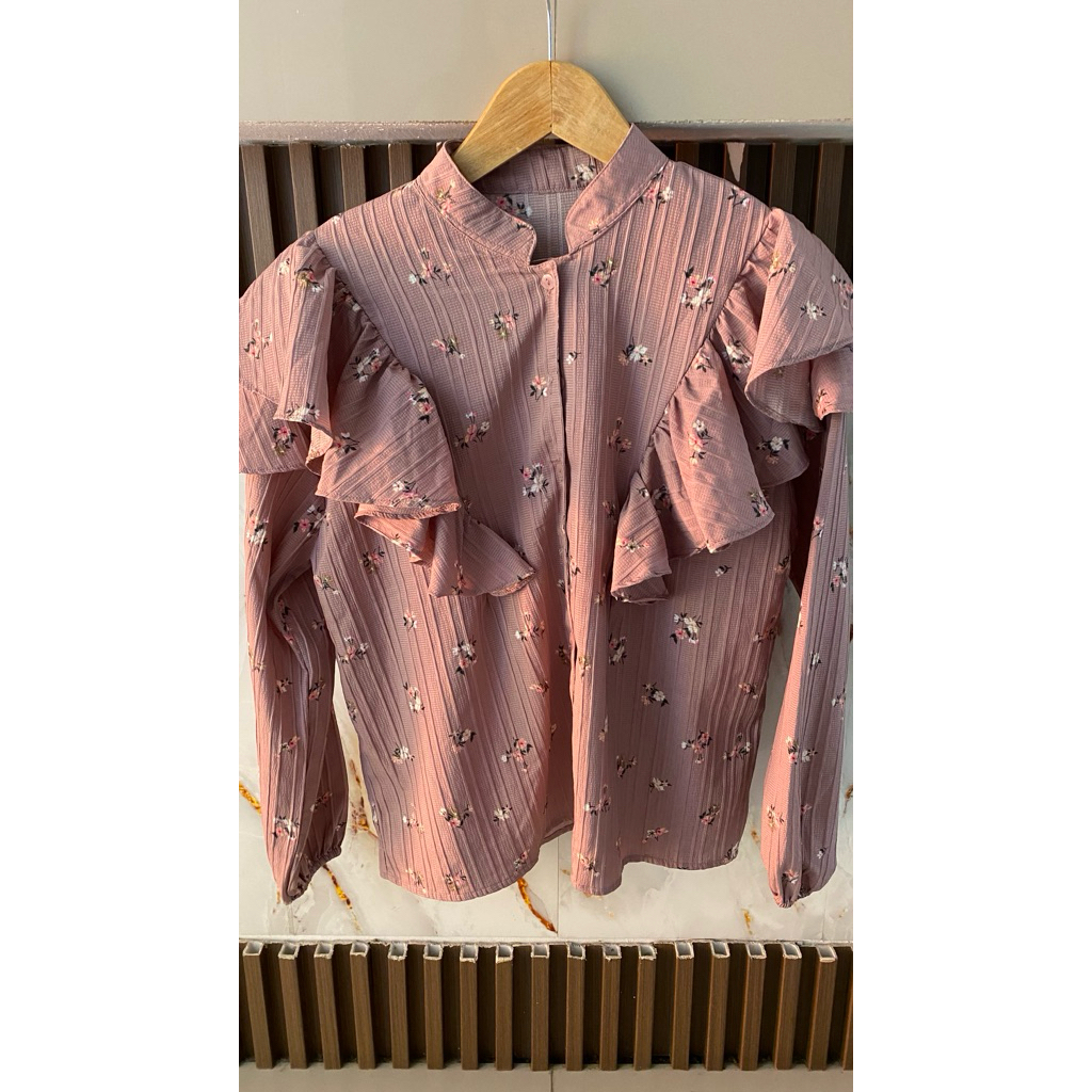 Preloved kemeja Ruffle