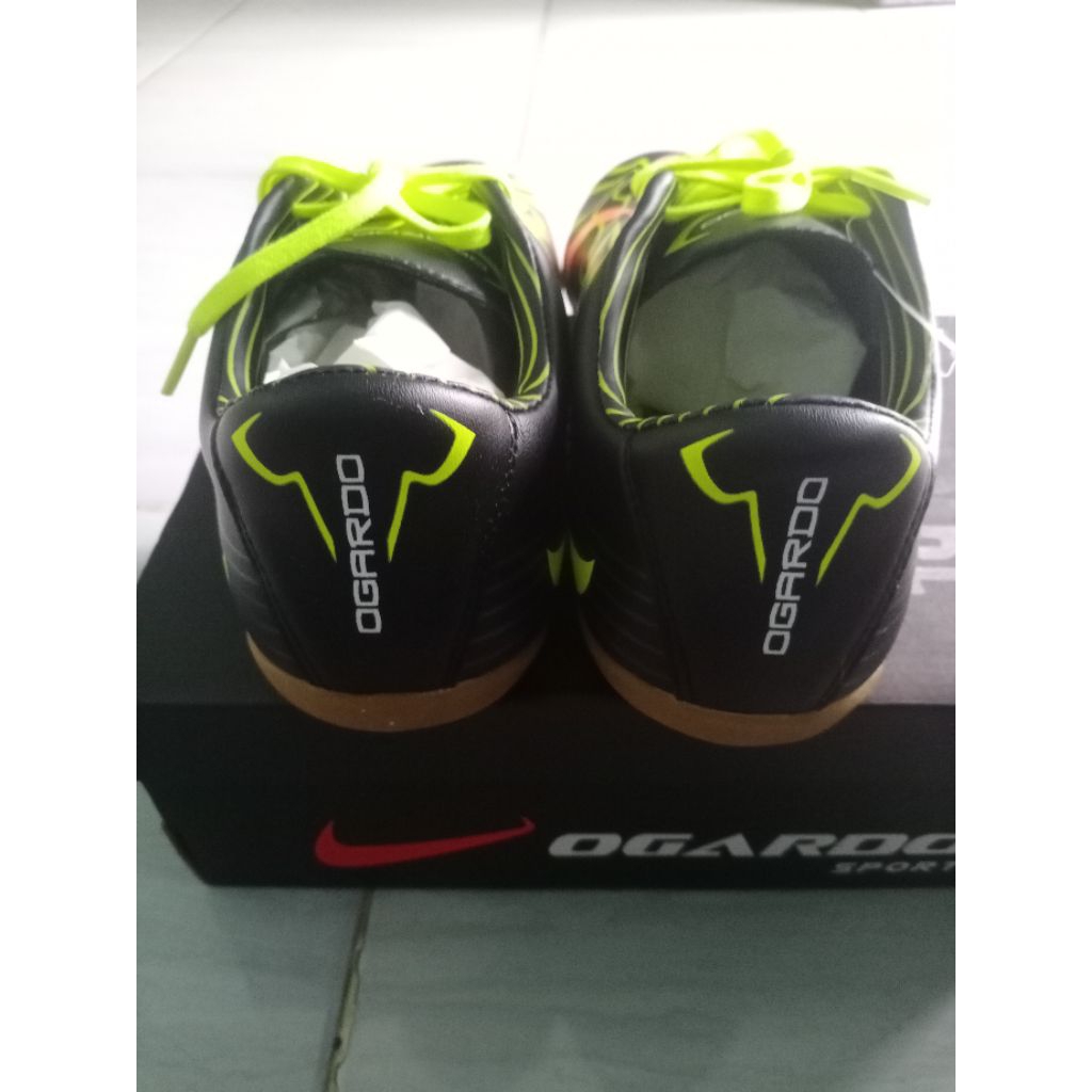 sepatu futsal Ogardo