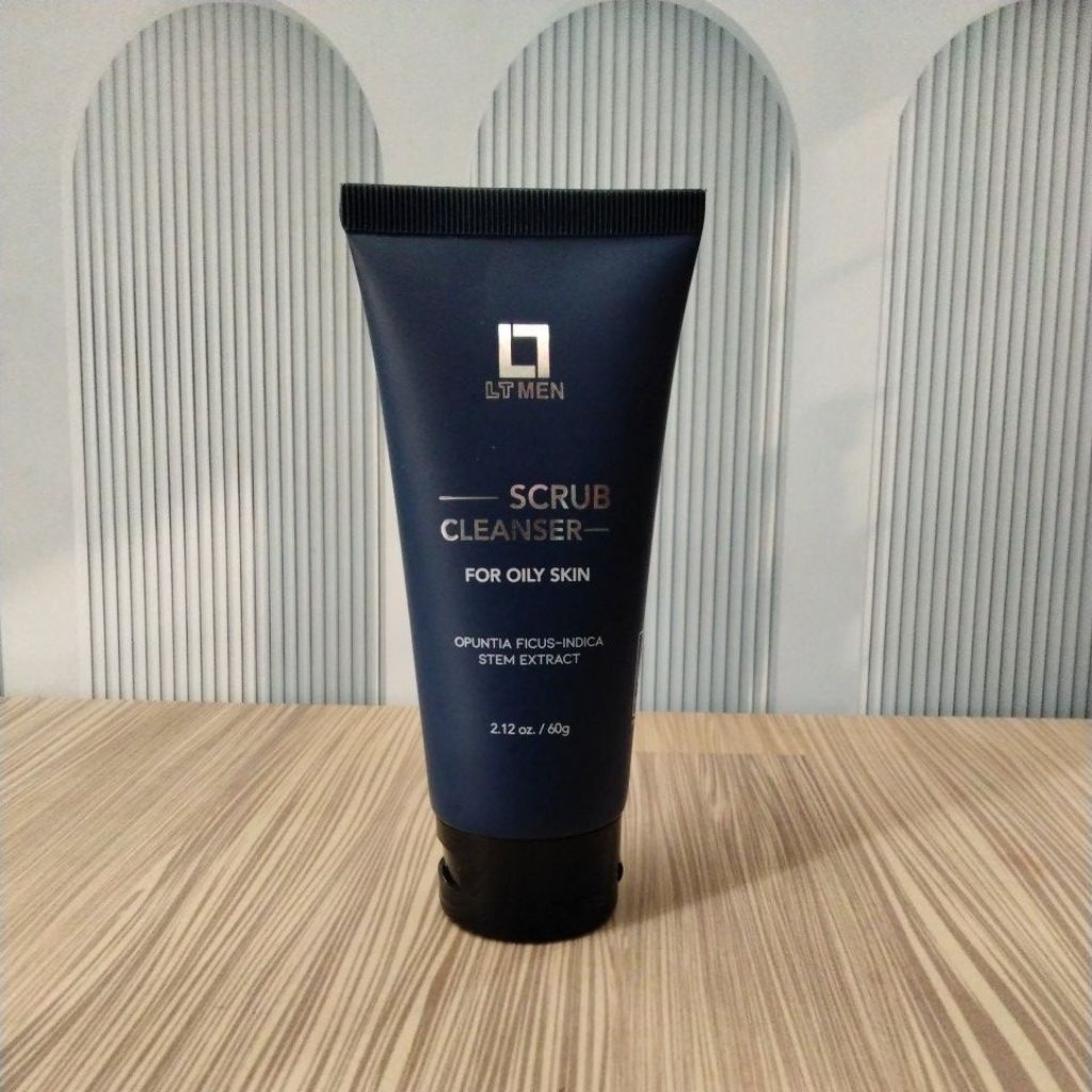 LT MEN SCRUB CLEANSER FOR OILY SKIN