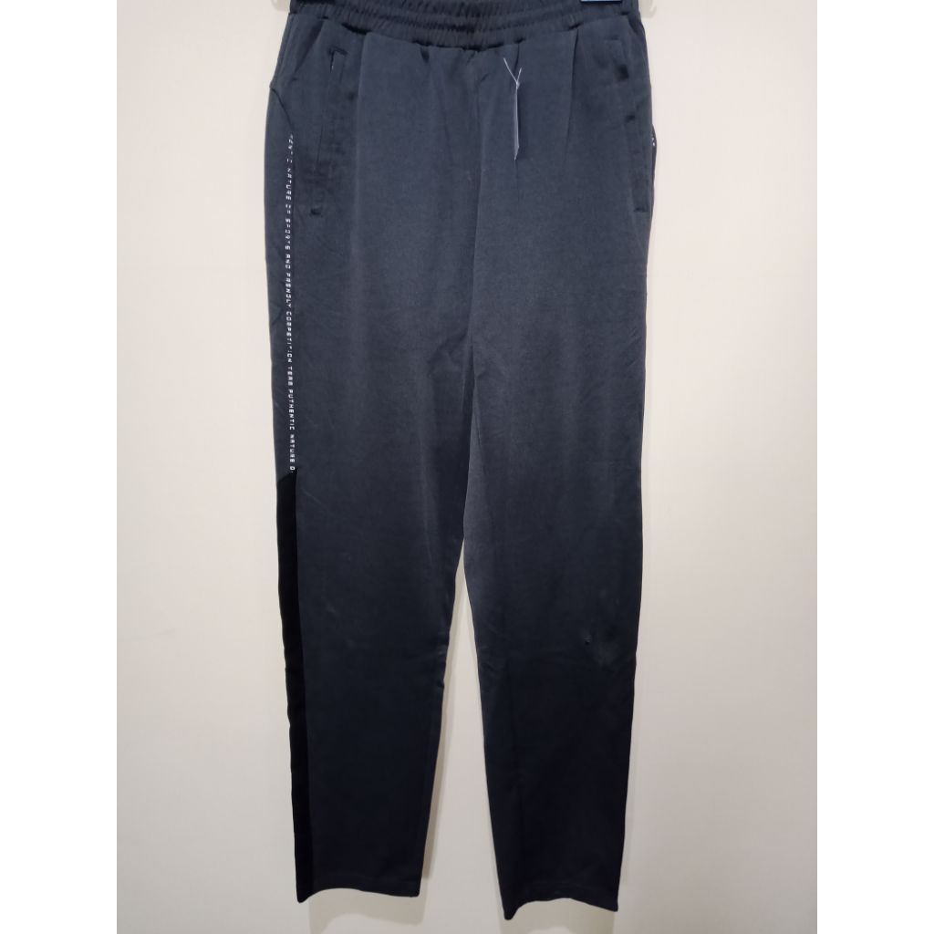 CELANA TRAINING PRELOVED