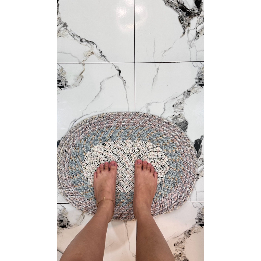 Kesed Lantai Estetik Sumbu Oval Tebal Menyerap Air