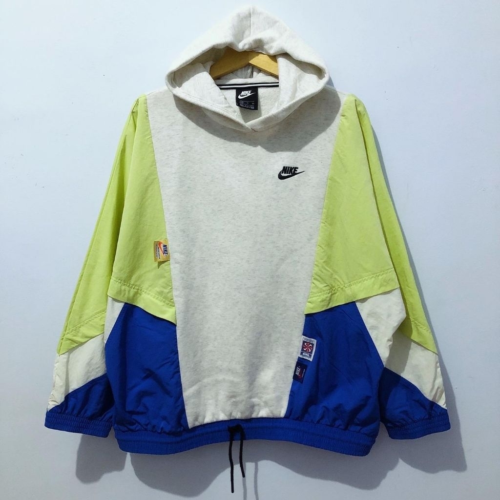 Nike Sportswear Icon Clash Pullover Hoodie