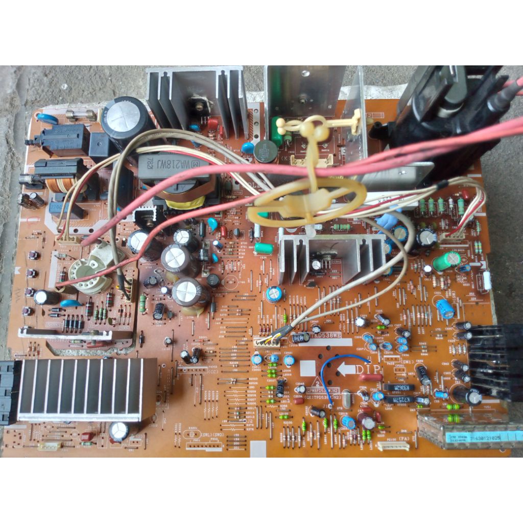 Mesin TV tabung flat 29inc merk sharp, normal.