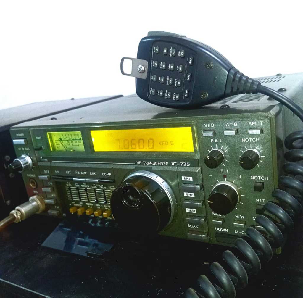 Radio RIG HF ICOM IC-735 JEPANG