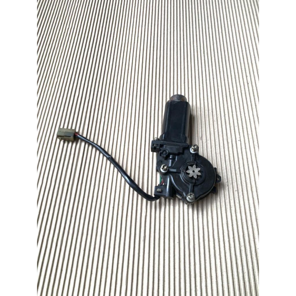 MOTOR DINAMO REGULATOR POWER WINDOW NAIK TURUN KACA PINTU BELAKANG KIRI TOYOTA TWINCAM AE92 COPOTAN
