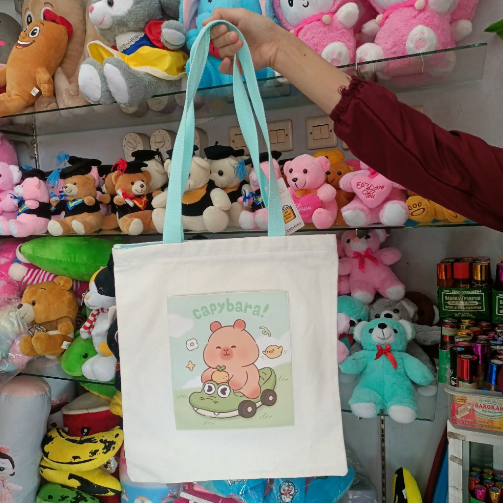 Tote bag karakter lucu