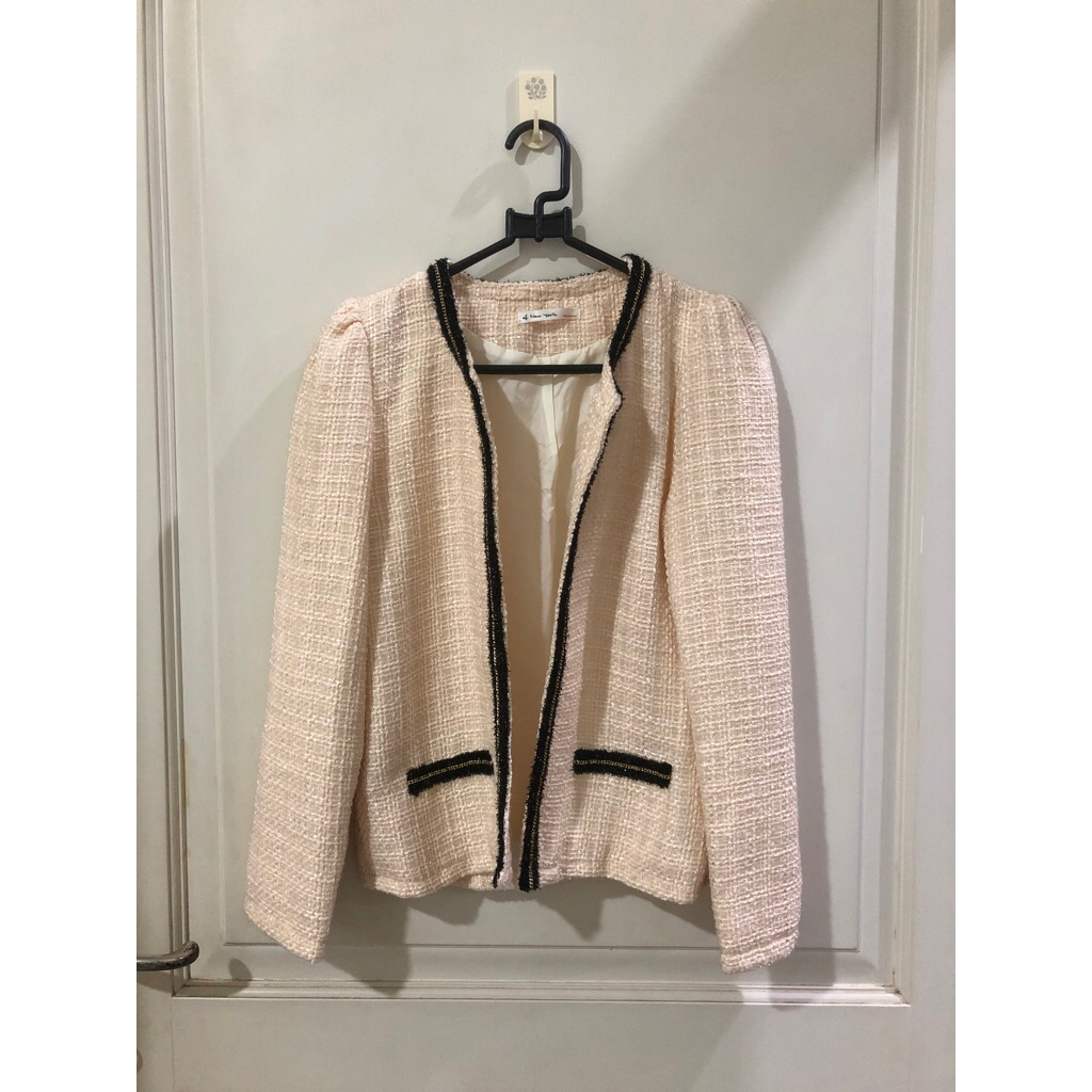 new outer (NEVER BEEN USED)