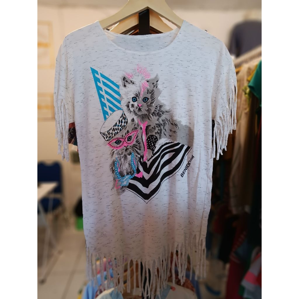 Kaos gambar Kucing Benidorm