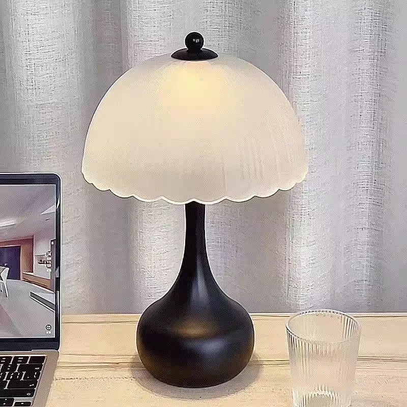 Lampu LED Meja Aesthetic Lampu LED Kamar Aesthetic Lampu Meja Kerja Lampu Tidur Lampu Belajar & Baca