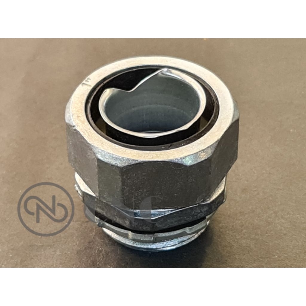 konektor fleksibel conduit to the box 1 inch