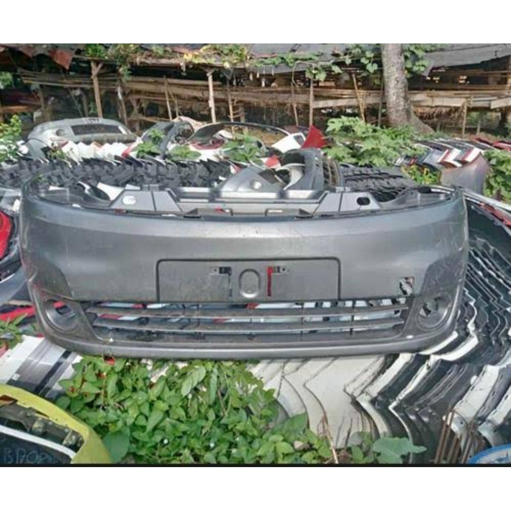 bemper depan Nissan Evalia