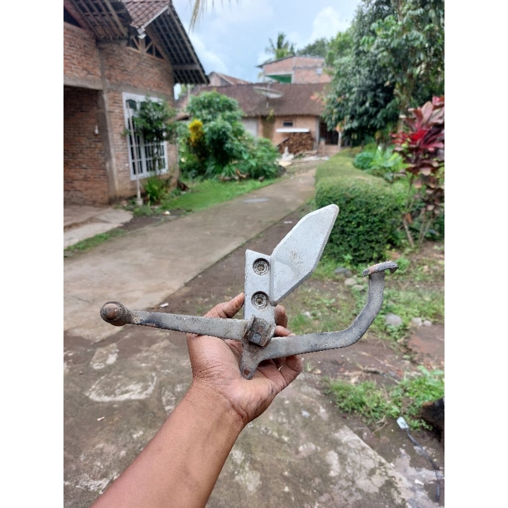 Postep Footstep Vixion Old Vixion New Sebelah Kiri Original